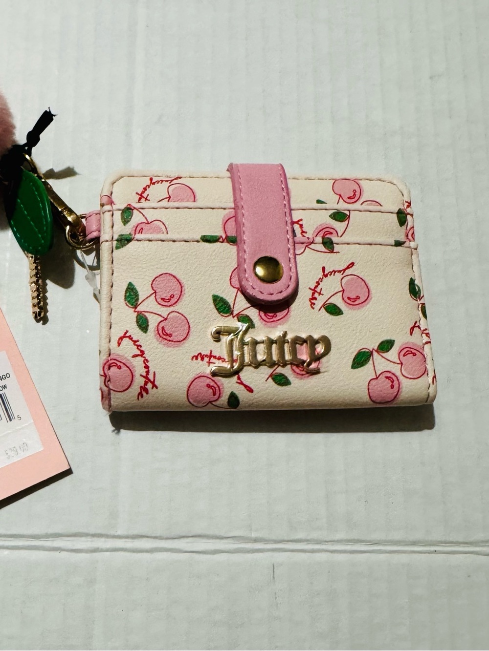 Juicy Couture cherry cc wallet with back window soft white flamingo color
BNWT